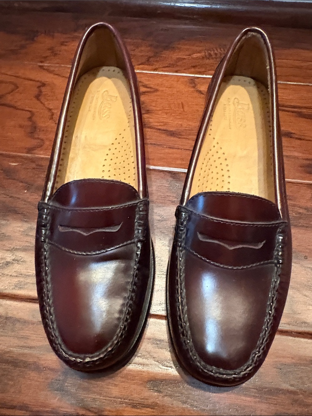 Women’s Classic Penny Loafers - Burgundy Leather